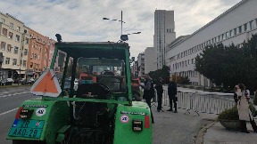 Ratari nastavljaju protest